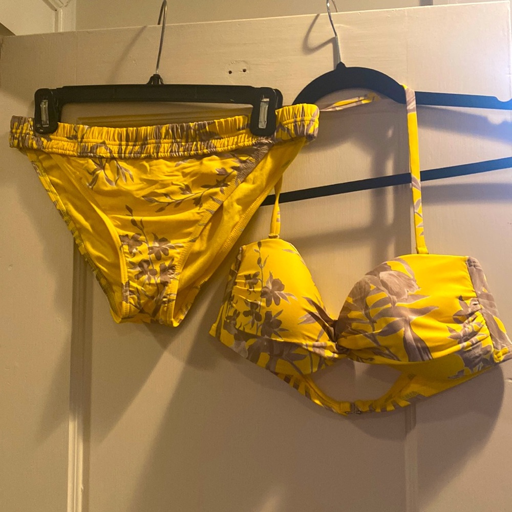Gianni Bini swimsuit